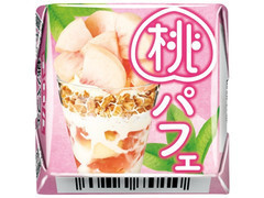 チロルチョコ 桃パフェ